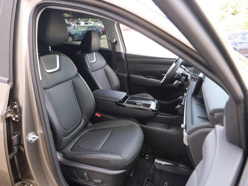 Used 2025 Hyundai Tucson Limited AWD/4WD image 29
