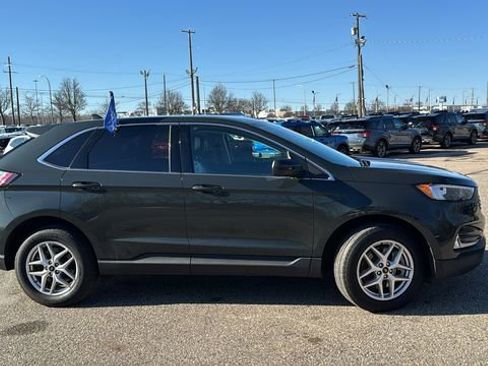 Certified 2023 Ford Edge SEL w/ Convenience Package image 3