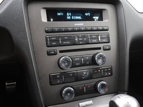 Used 2013 Ford Mustang GT Premium w/ Comfort Pkg RWD image 11