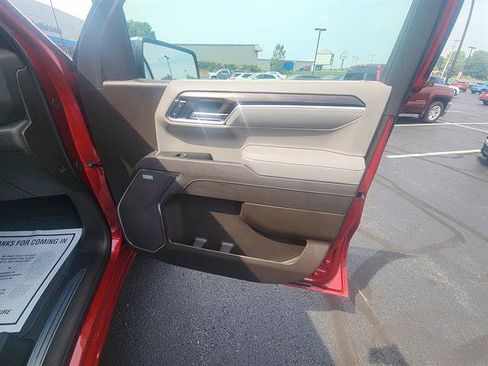 Used 2025 GMC Sierra 1500 SLT w/ SLT Convenience Package AWD/4WD image 9