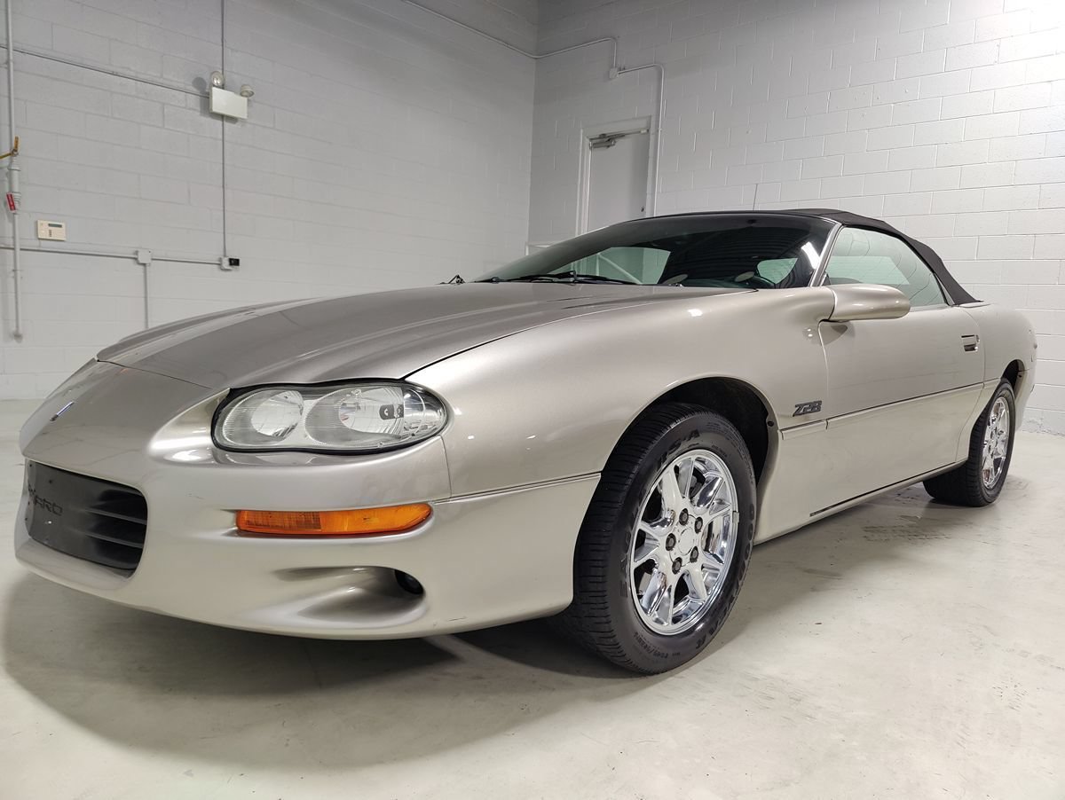 Used 2002 Chevrolet Camaro Z28 RWD image 20