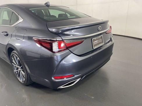 Certified 2023 Lexus ES 350 w/ Premium Package FWD image 9