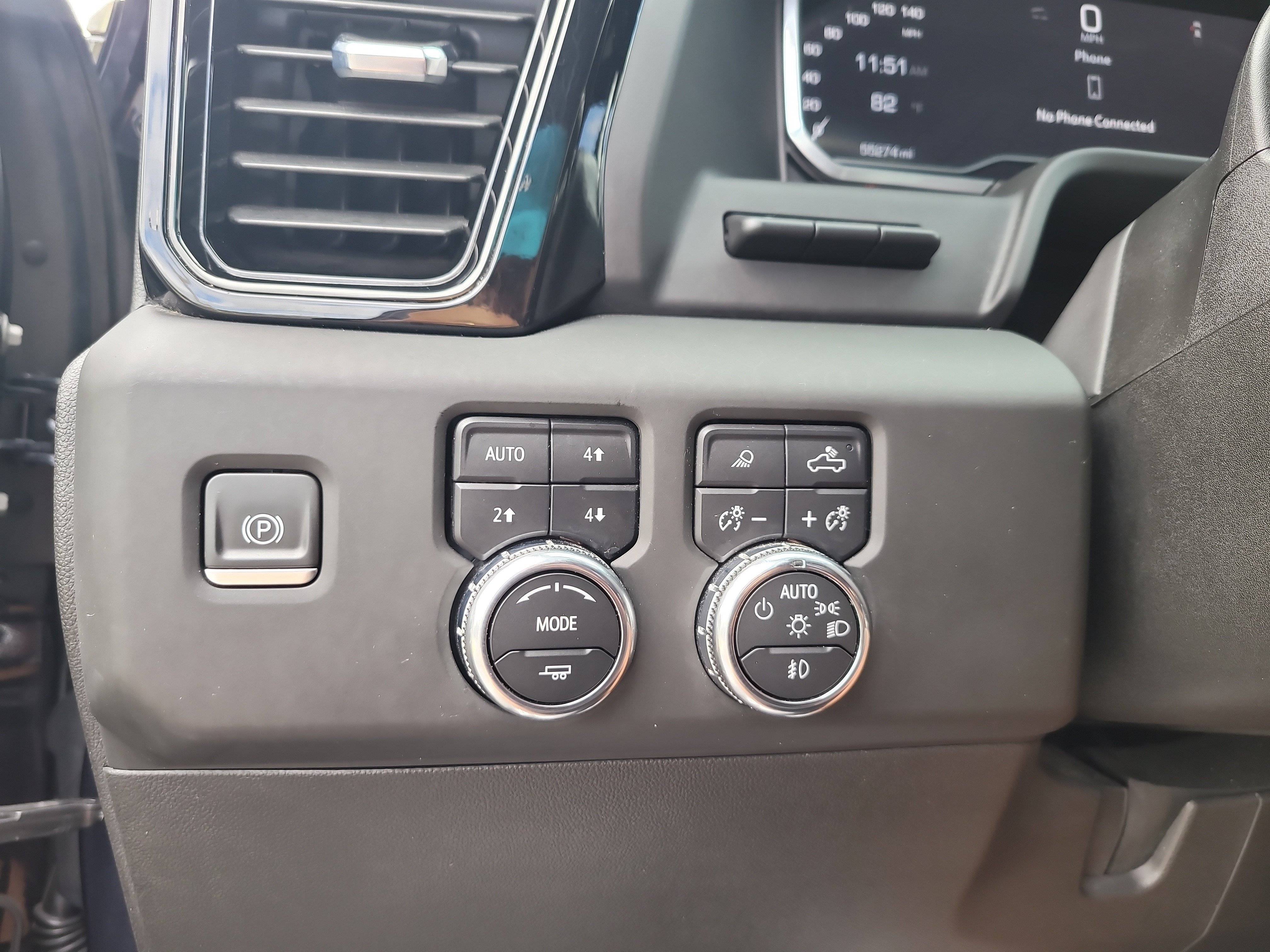 Used 2024 GMC Sierra 3500 AT4 w/ AT4 Premium Plus Package AWD/4WD image 31