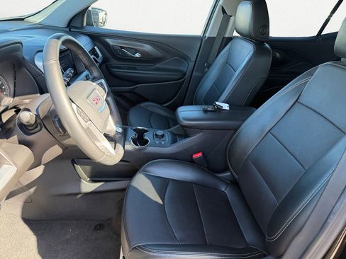 Used 2024 GMC Terrain SLT image 10