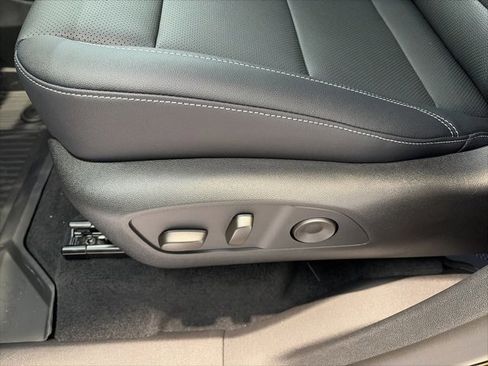 New 2026 Chevrolet Traverse LT w/ Driver Confidence Package image 11