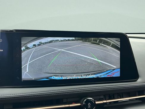 Used 2023 Nissan Ariya AWD image 19