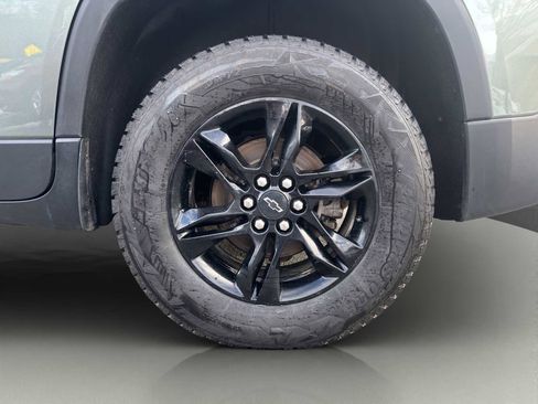 Used 2023 Chevrolet Traverse LT w/ Midnight/Sport Edition image 23