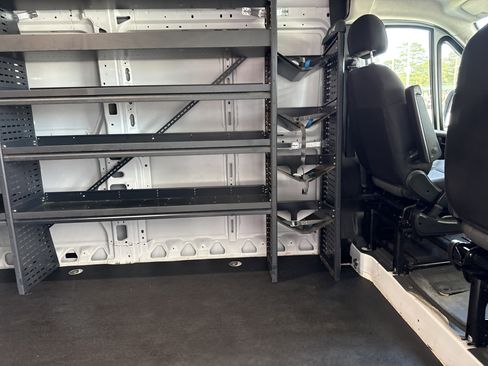Used 2024 RAM ProMaster 2500 w/ Convenience Group FWD image 28
