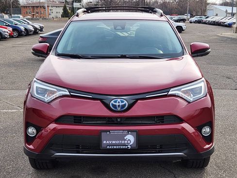 Used 2018 Toyota RAV4 Limited w/ Advanced Technology Package image 5