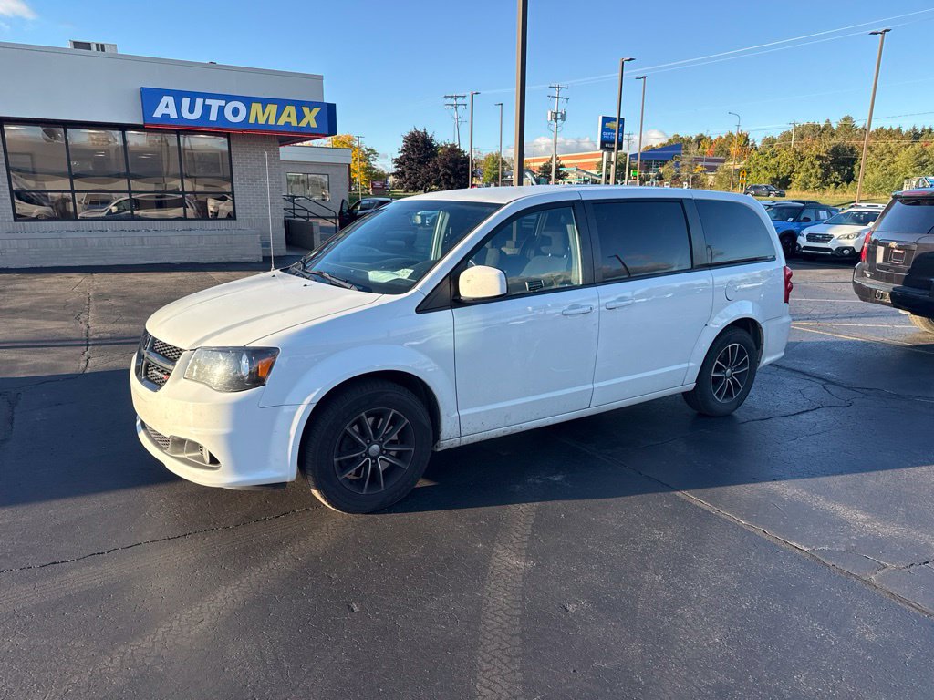 Used 2018 Dodge Grand Caravan SE FWD image 1