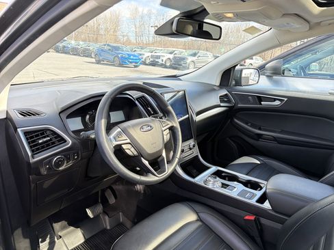 Used 2023 Ford Edge SEL image 8