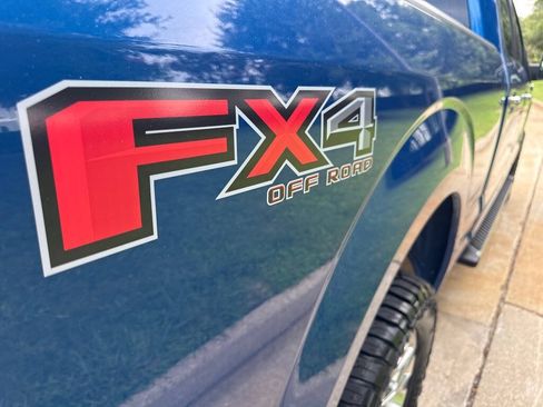 Used 2017 Ford F150 XLT w/ Equipment Group 302A Luxury AWD/4WD image 7