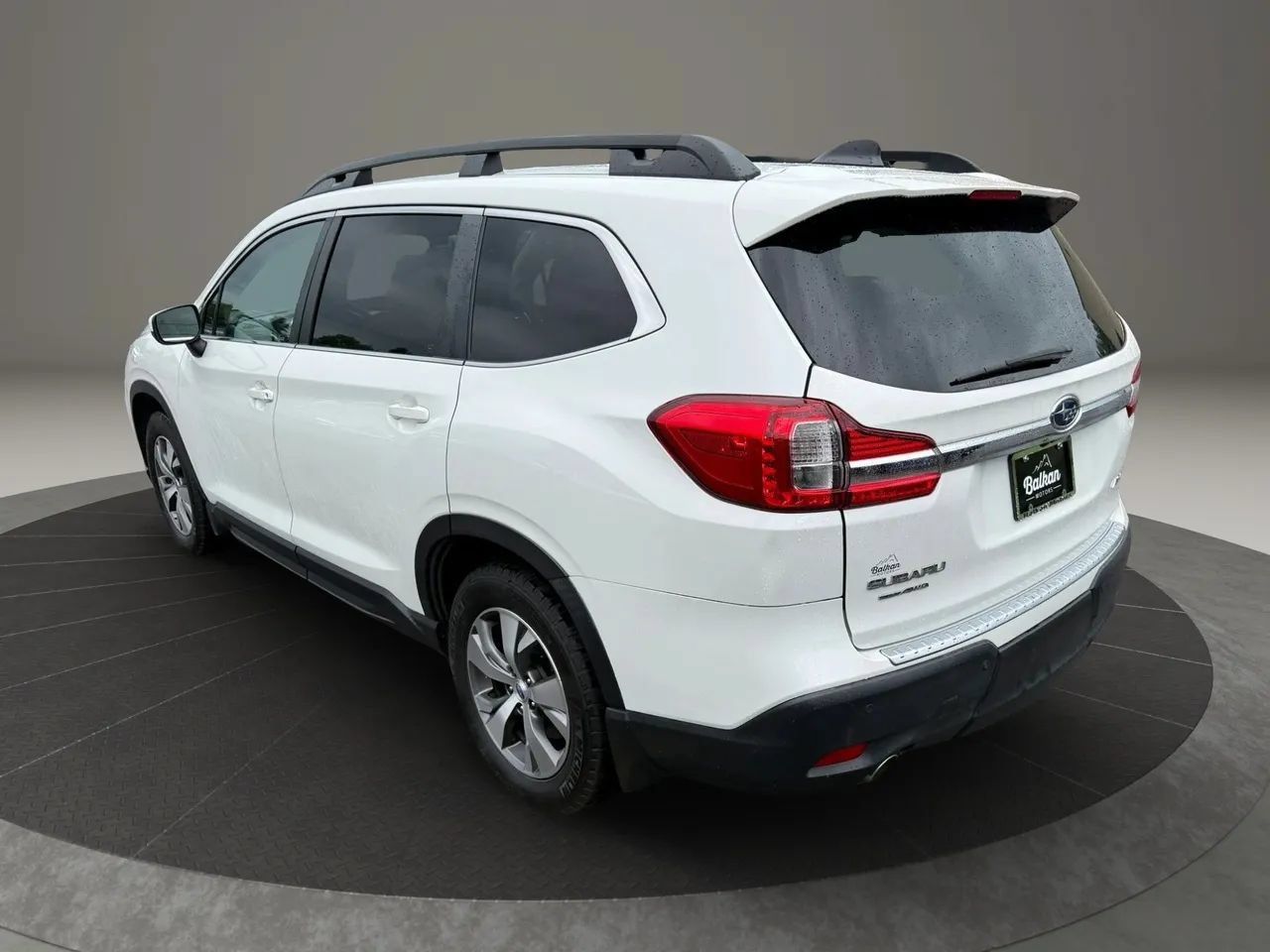 Used 2021 Subaru Ascent Premium w/ Convenience Package AWD/4WD image 9