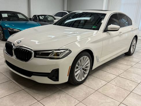 Used 2021 BMW 530i w/ Convenience Package image 3