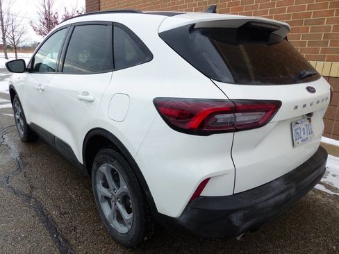 Used 2025 Ford Escape ST-Line w/ Tech Pack #1 image 6