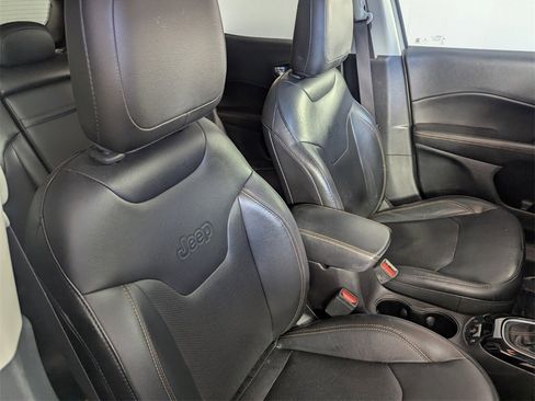 Certified 2018 Jeep Compass Limited w/ Navigation Group image 34