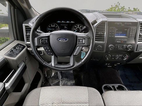 Used 2015 Ford F150 XLT w/ Equipment Group 301A Mid AWD/4WD image 9