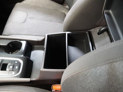 Used 2019 Hyundai Santa Fe SEL FWD image 23