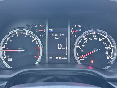 Used 2024 Toyota 4Runner TRD Off-Road Premium w/ Off Road Premium Plus Package AWD/4WD image 40