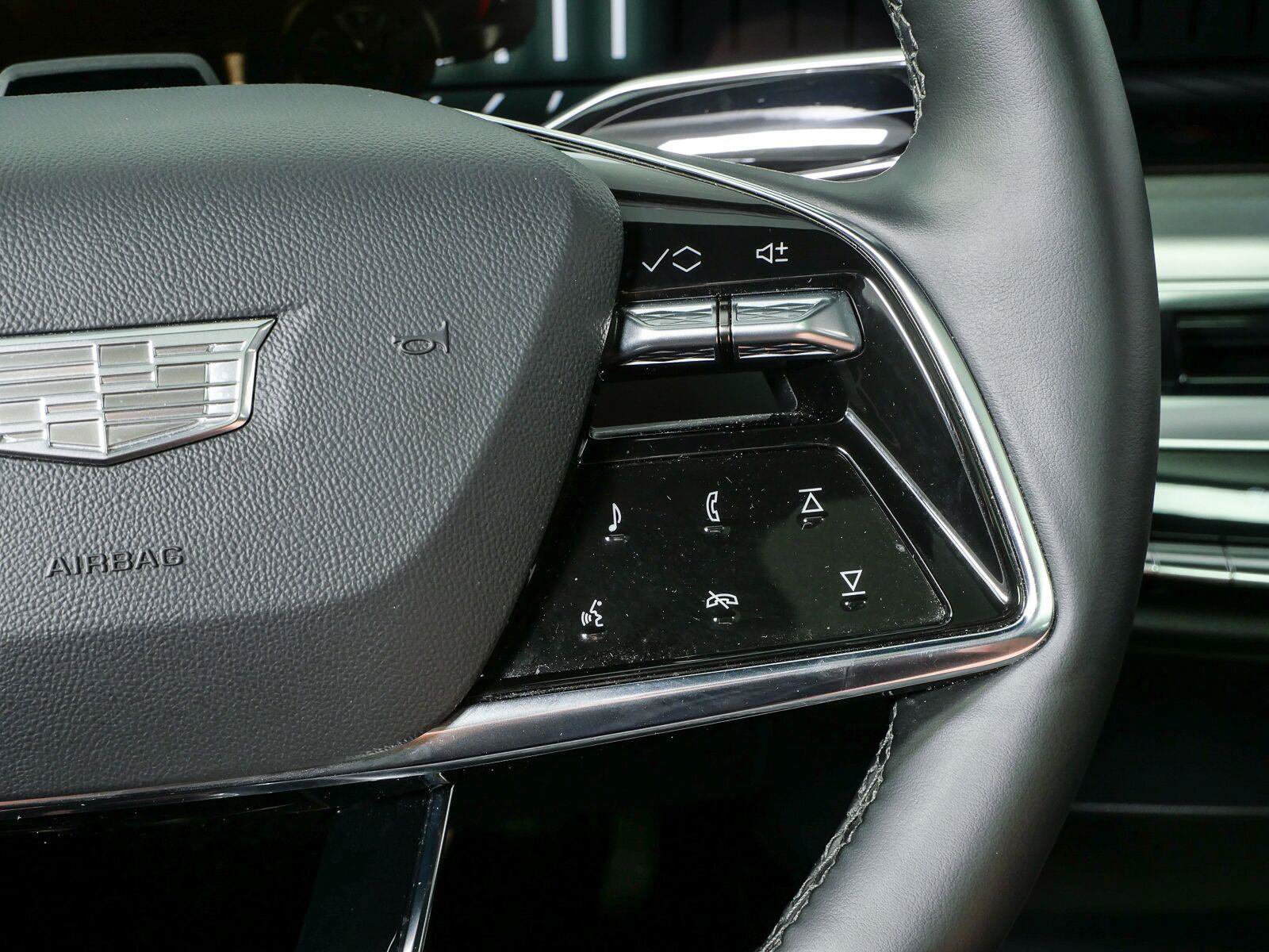 Used 2026 Cadillac Lyriq Sport RWD image 13