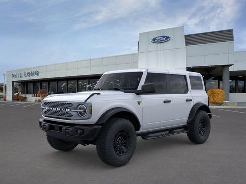 New 2026 Ford Bronco Badlands w/ Sasquatch Package AWD/4WD image 1