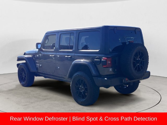 Used 2018 Jeep Wrangler Unlimited Sahara w/ Cold Weather Group AWD/4WD image 3