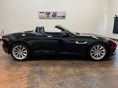 Used 2019 Jaguar F-TYPE image 10