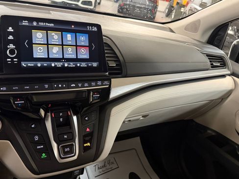 Used 2025 Honda Odyssey EX-L image 37