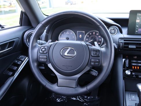 Used 2024 Lexus IS 350 F Sport RWD image 17