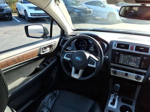 Used 2016 Subaru Outback 3.6R Limited image 17