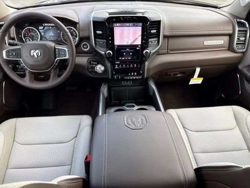 Used 2026 RAM 1500 Laramie AWD/4WD image 4