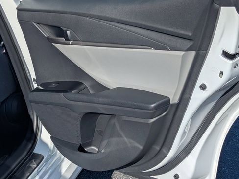 Used 2025 Toyota Camry LE image 15