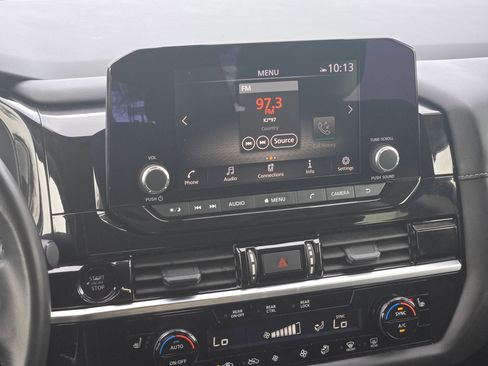 Certified 2025 Nissan Pathfinder SV image 16