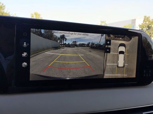 Used 2023 Hyundai Palisade Calligraphy image 22