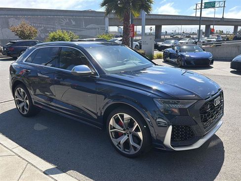 Used 2024 Audi RS Q8 w/ Executive Package AWD/4WD image 4