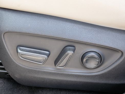 Used 2021 Toyota RAV4 XLE Premium FWD image 22