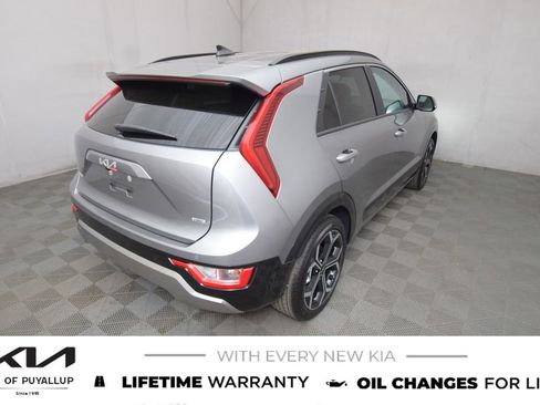 New 2025 Kia Niro EX Touring image 5
