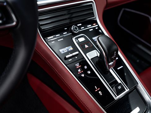 Certified 2022 Porsche Panamera 4 image 14