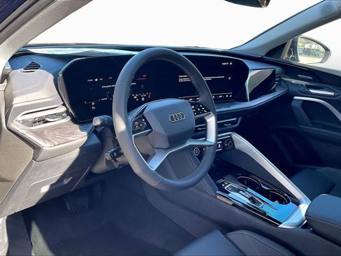 Used 2025 Audi Q5 Premium Plus AWD/4WD image 8