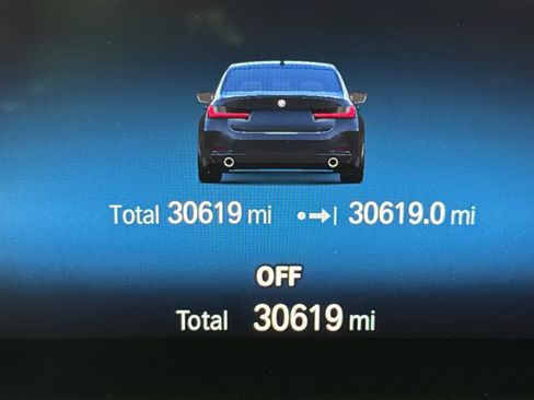 Used 2023 BMW 330i Sedan w/ Convenience Package RWD image 23