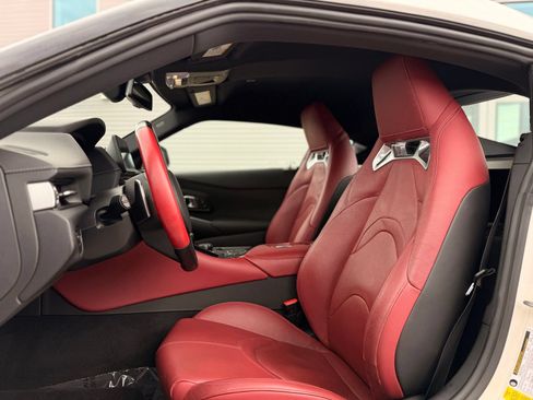 Used 2020 Toyota Supra Launch Edition w/ Driver Assist Package RWD image 5