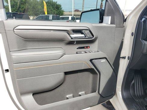 New 2026 GMC Sierra 1500 AT4 w/ AT4 Premium Package AWD/4WD image 17