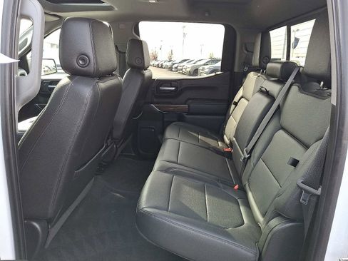 Used 2021 Chevrolet Silverado 1500 RST image 10