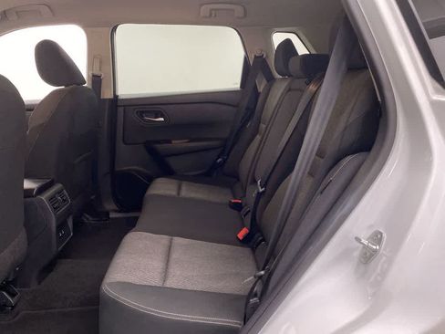 Used 2024 Nissan Rogue SV image 16