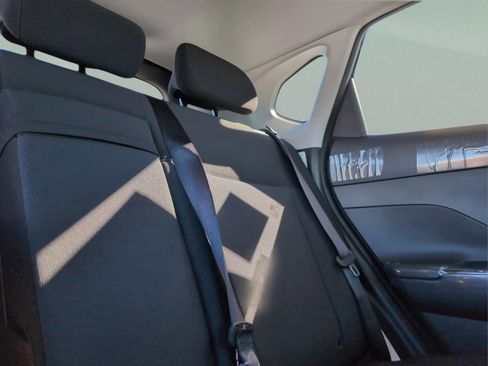 Used 2025 Hyundai Kona SEL image 18