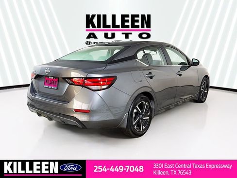 Used 2025 Nissan Sentra SV w/ All-Weather Package FWD image 8