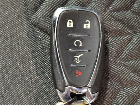Used 2023 Chevrolet Equinox LT w/ Driver Convenience Package AWD/4WD image 32