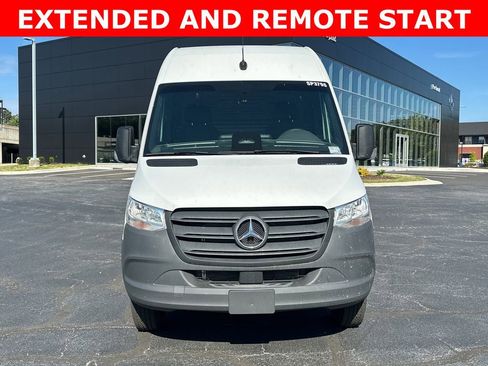 Used 2025 Mercedes-Benz Sprinter 3500 image 2