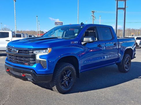 Used 2024 Chevrolet Silverado 1500 LT Trail Boss w/ LT Trail Boss Premium Package image 3