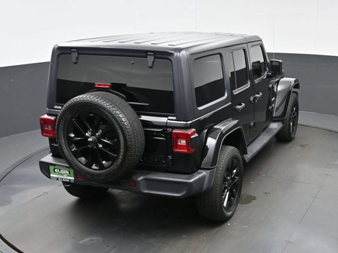 Used 2021 Jeep Wrangler Unlimited Sahara w/ Cold Weather Group AWD/4WD image 38